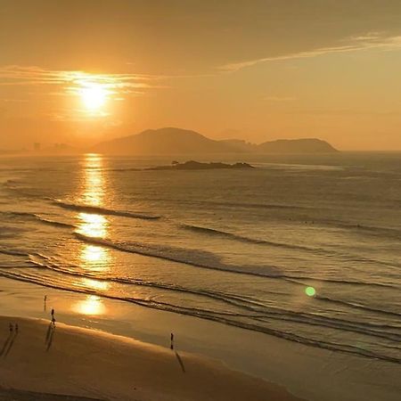 Apto Guaruja De Frente Para O Mar - Praia Asturias المظهر الخارجي الصورة